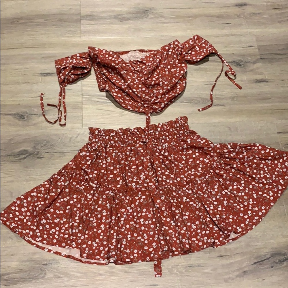 Skirt and top set